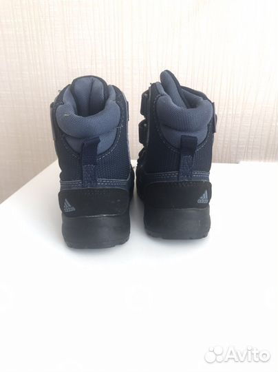 Ботинки adidas