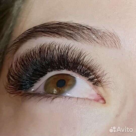 Наращивание ресниц, окрашивание бровей