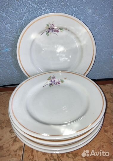 Тарелки 5 штук