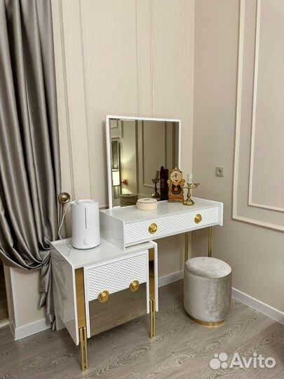 Спальный гарнитур Ариана