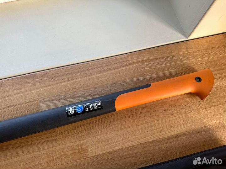 Топор Fiskars X27