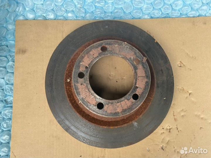 Тормозной диск Toyota Sequoia Platinum XK60 3urfe