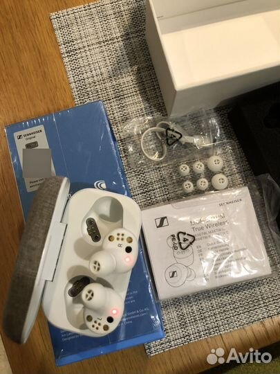 Sennheiser Momentum True Wireless 2 белые