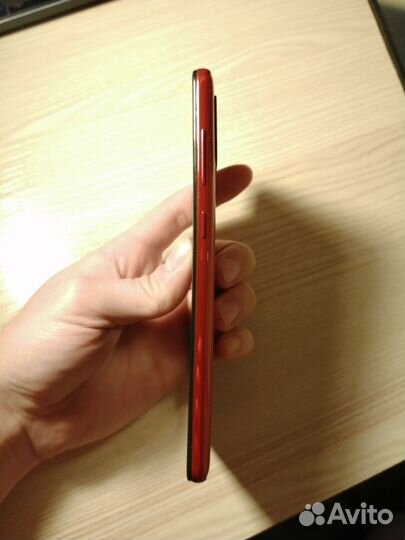 Телефон Samsung A31