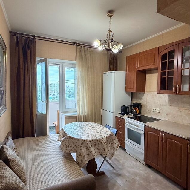 1-к. квартира, 42 м², 8/8 эт.