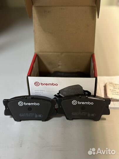 Тормозные колодки Brembo P83089