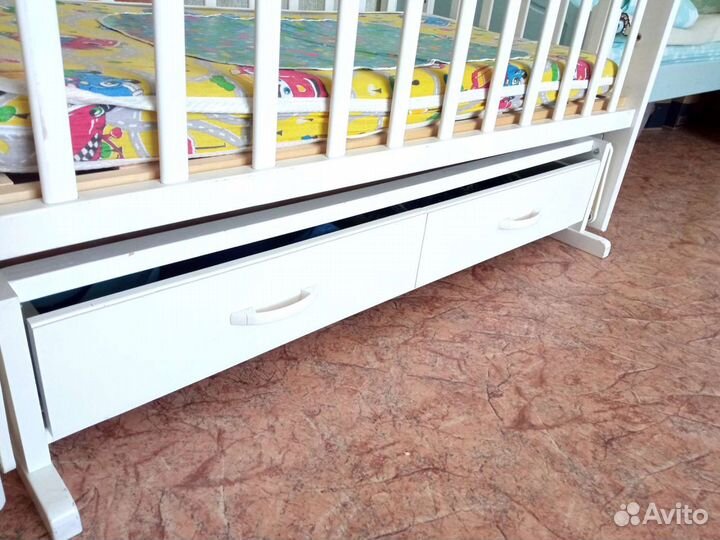 Детская кровать 60*120 с маятником и ящиком