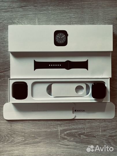 Часы Apple Watch 8