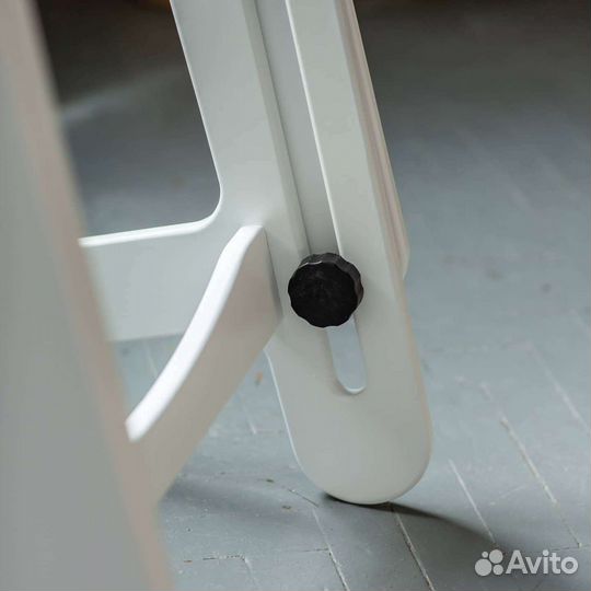 Столик для ноутбука