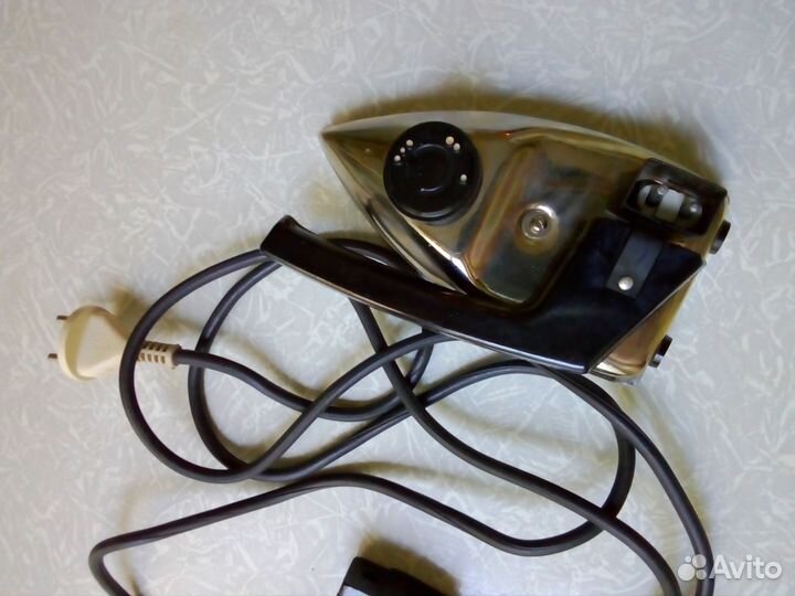 Утюг дорожный