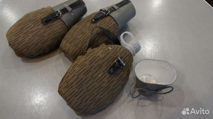 Армейская фляжка ГДР 70-80гг со стаканчиком