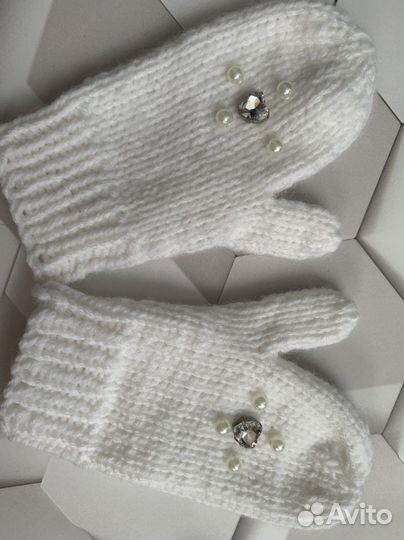 Набор шапка, снуд и варежки