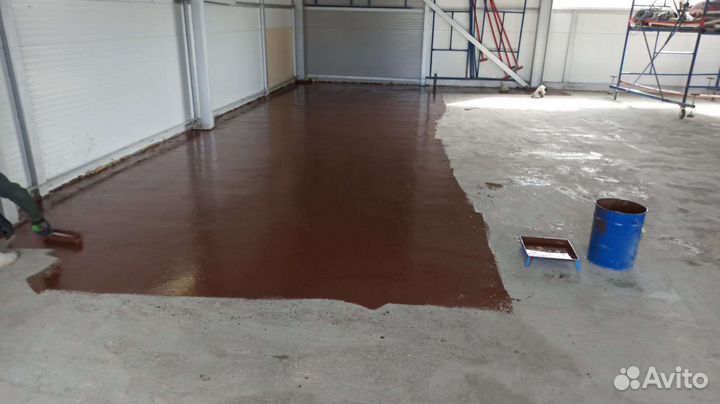 Краска коричневая по бетону, металлу, дереву