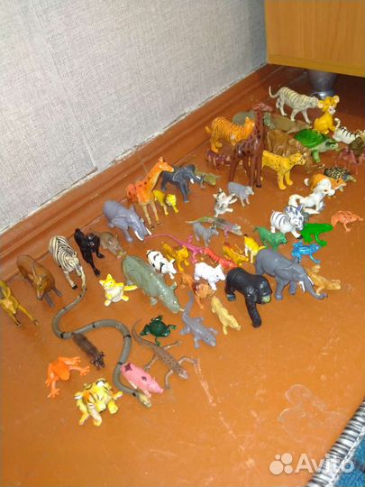 Набор фигурок животных