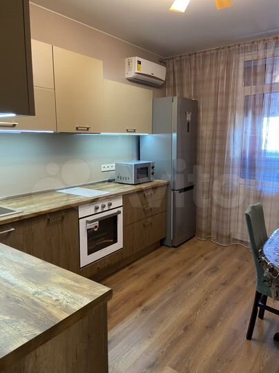 2-к. квартира, 72 м², 1/6 эт.