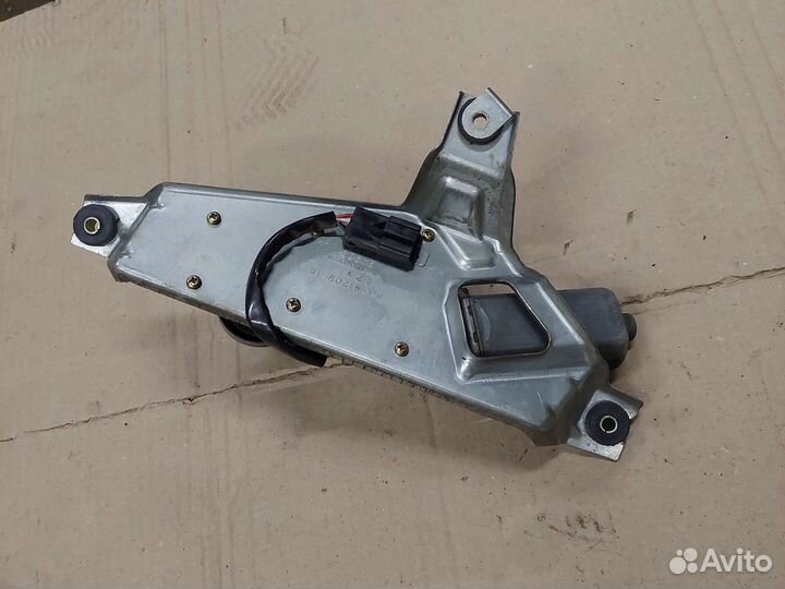 Задний моторчик стеклоочистителя Mitsubishi Galant