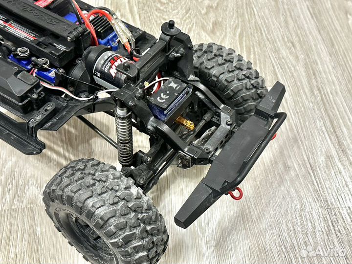 Traxxas trx4 defender 1/10