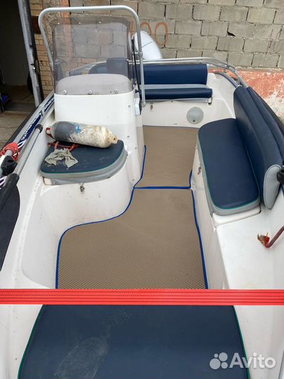 Ева коврик в лодку