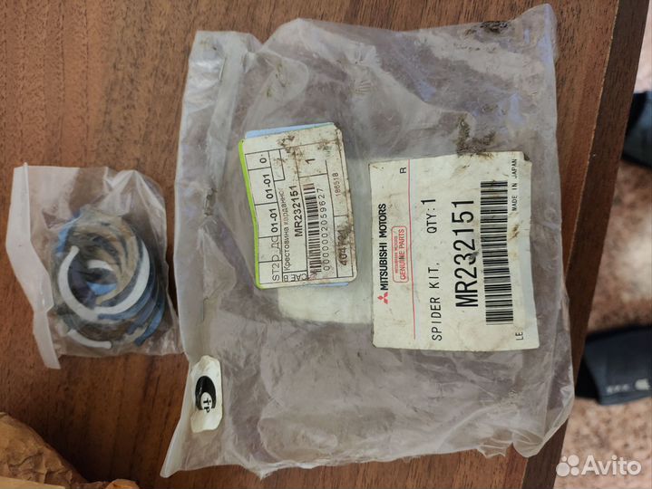 Крестовина карданного вала mitsubishi Pajero l200