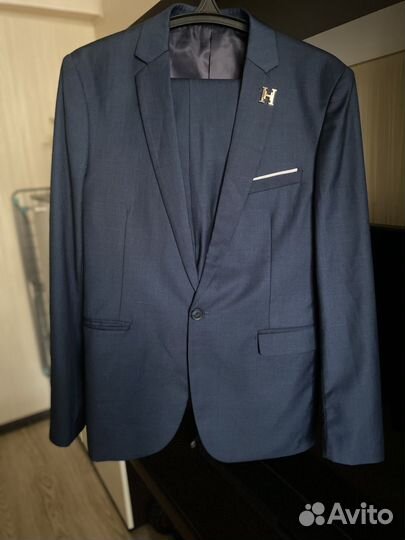 Мужские костюмы и брюки