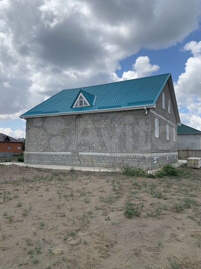 Дом 468,7 м² на участке 7,7 сот.