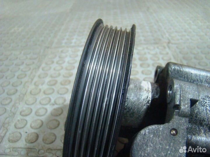 BMW X1 E84 Насос гидроусилителя N47