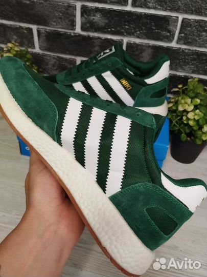 Кроссовки Adidas Iniki