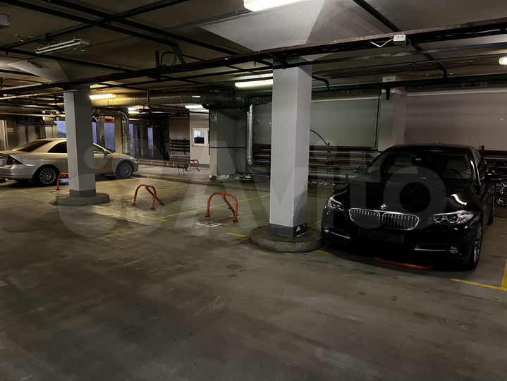 Машиноместо, 15 м²