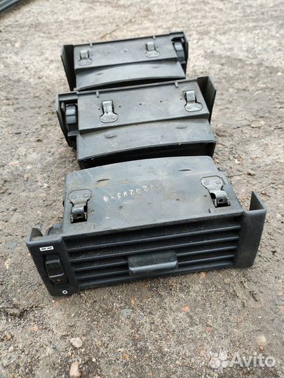 Дифлектор воздуховода mercedes w124