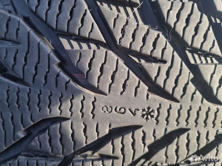 Nokian Tyres Hakkapeliitta R3 SUV 255/45 R20 105