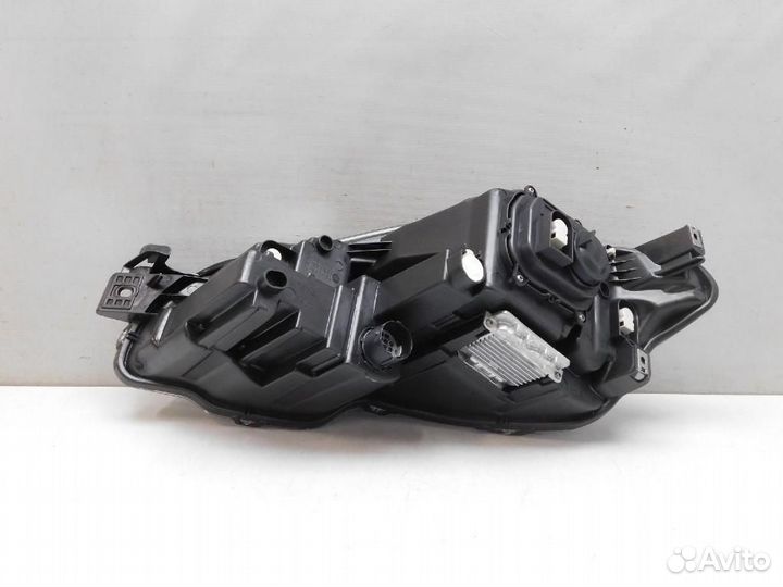 Фара правая Jaguar XJ