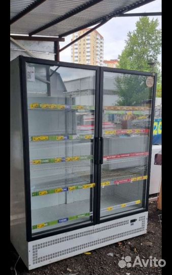 Витринный холодильник