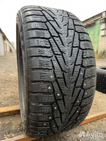 Nokian Tyres Hakkapeliitta 7 SUV 275/40 R20 106T