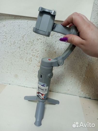 Штатив для видеокамеры