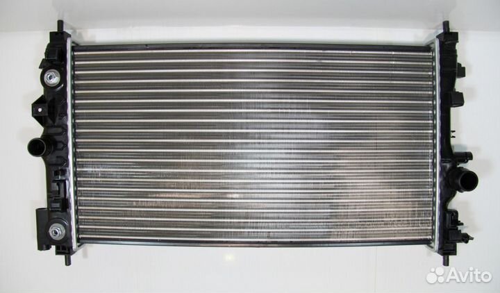 Радиатор двигателя Шевроле Круз Опель Астра J