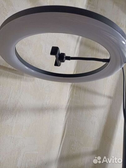 Кольцевая лампа со штативом бу