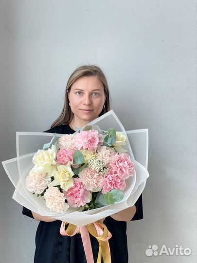 Французские розы и диантусы