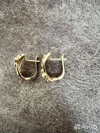 Золотые серьги