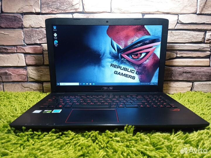 Игровой 16-гиговый Asus Core i5-6300HQ SSD GTX950