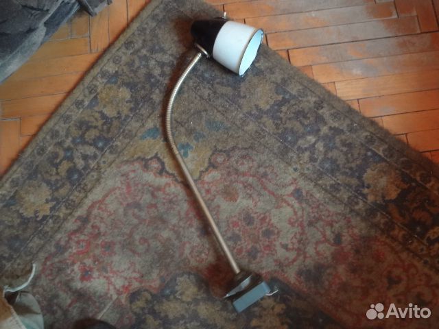 Светильник с военной техники с мастерской