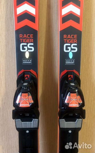 Юниорской спортцех Völkl race tiger GS