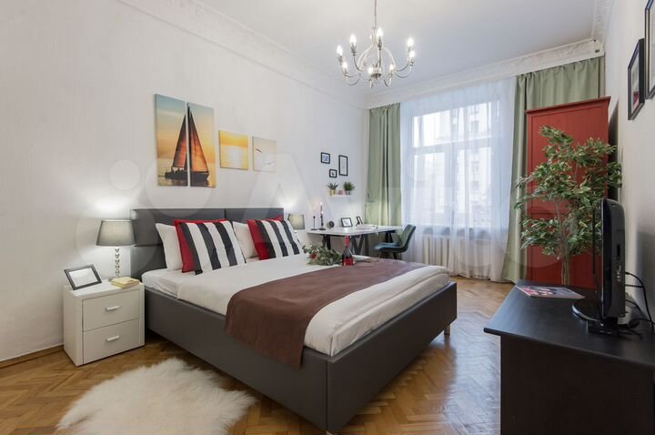 2-к. квартира, 65 м², 5/9 эт.