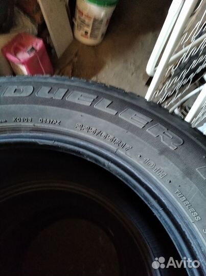 Bridgestone Dueler H/T 687 225/65 R17 101