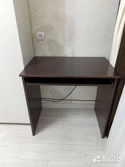 Компьютерный(письменный) стол