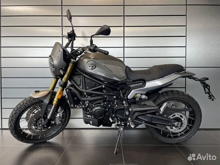 Benelli Leoncino 800 Trail