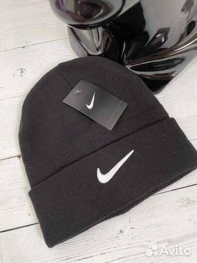 Шапка Nike swoosh