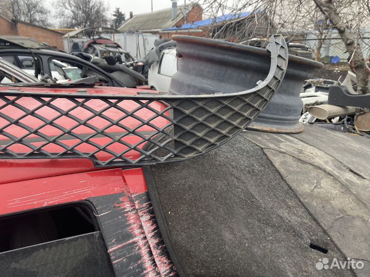 Решотка переднего бампера Mercedes w176