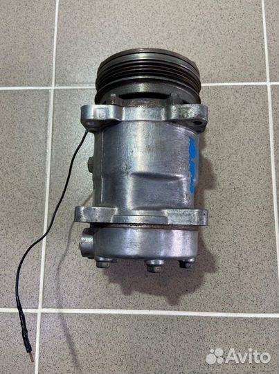 Компрессор кондиционера Geely Otaka 2008 г