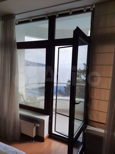 Квартира-студия, 67 м², 2/5 эт.