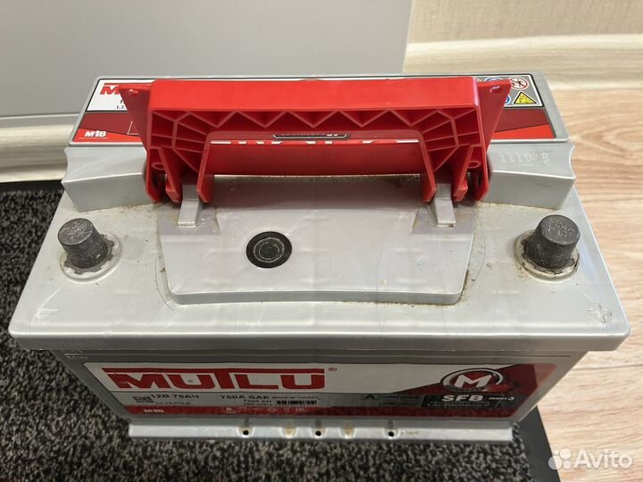 Автомобильный аккумулятор